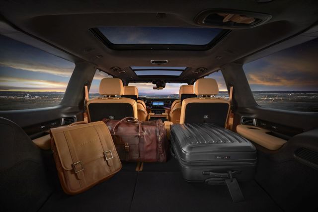 Jeep Wagoneer photo 62