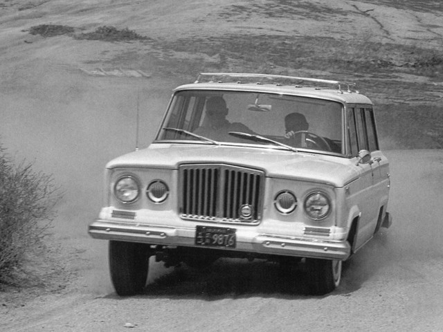 Jeep Wagoneer Foto 10