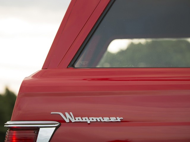 Jeep Wagoneer Foto 25