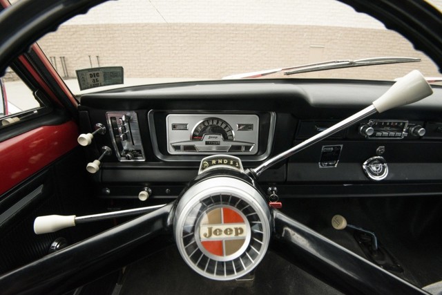 Jeep Wagoneer Foto 27