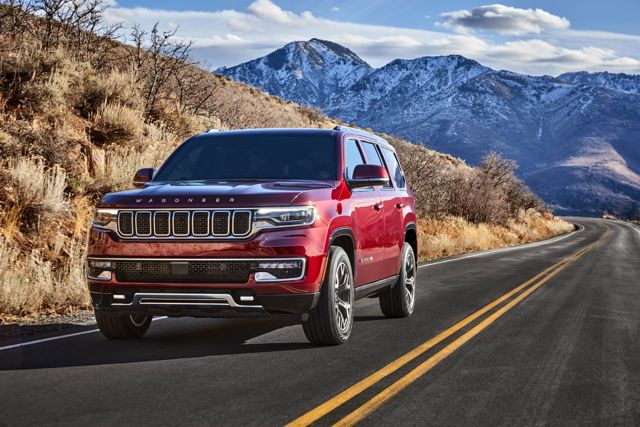 Jeep Wagoneer photo 11