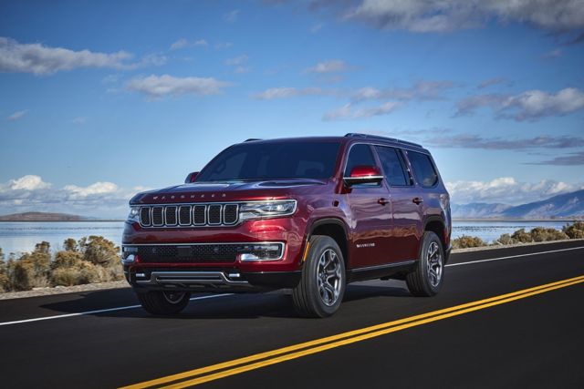 Jeep Wagoneer photo 28