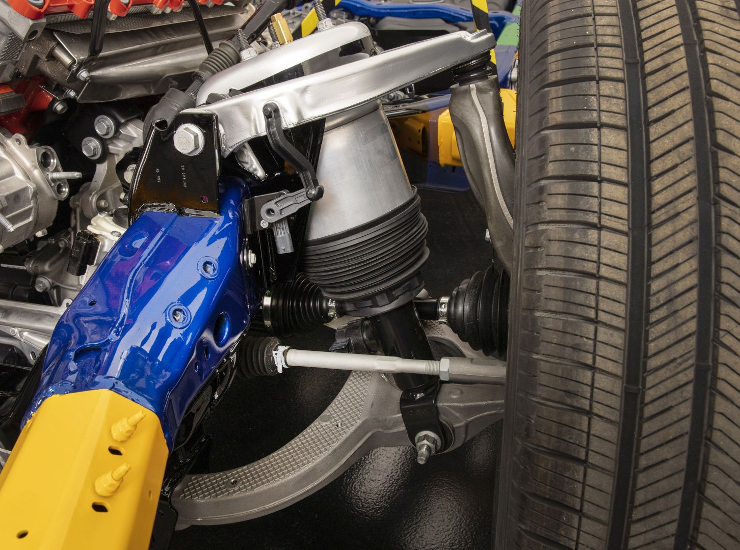 Jeep Wagoneer photo 43