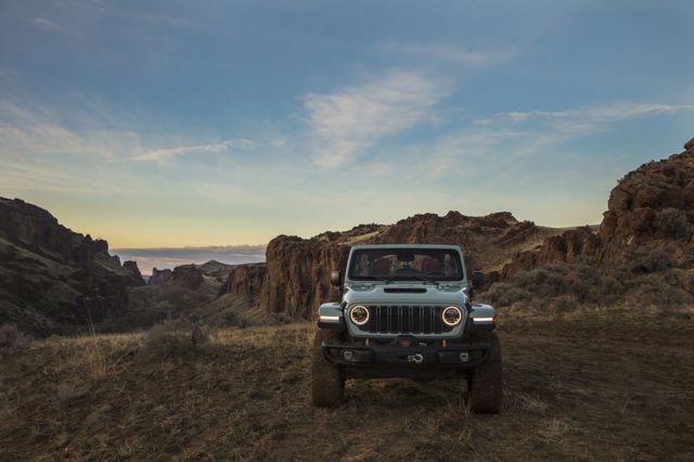 Jeep Wrangler Rubicon photo 10