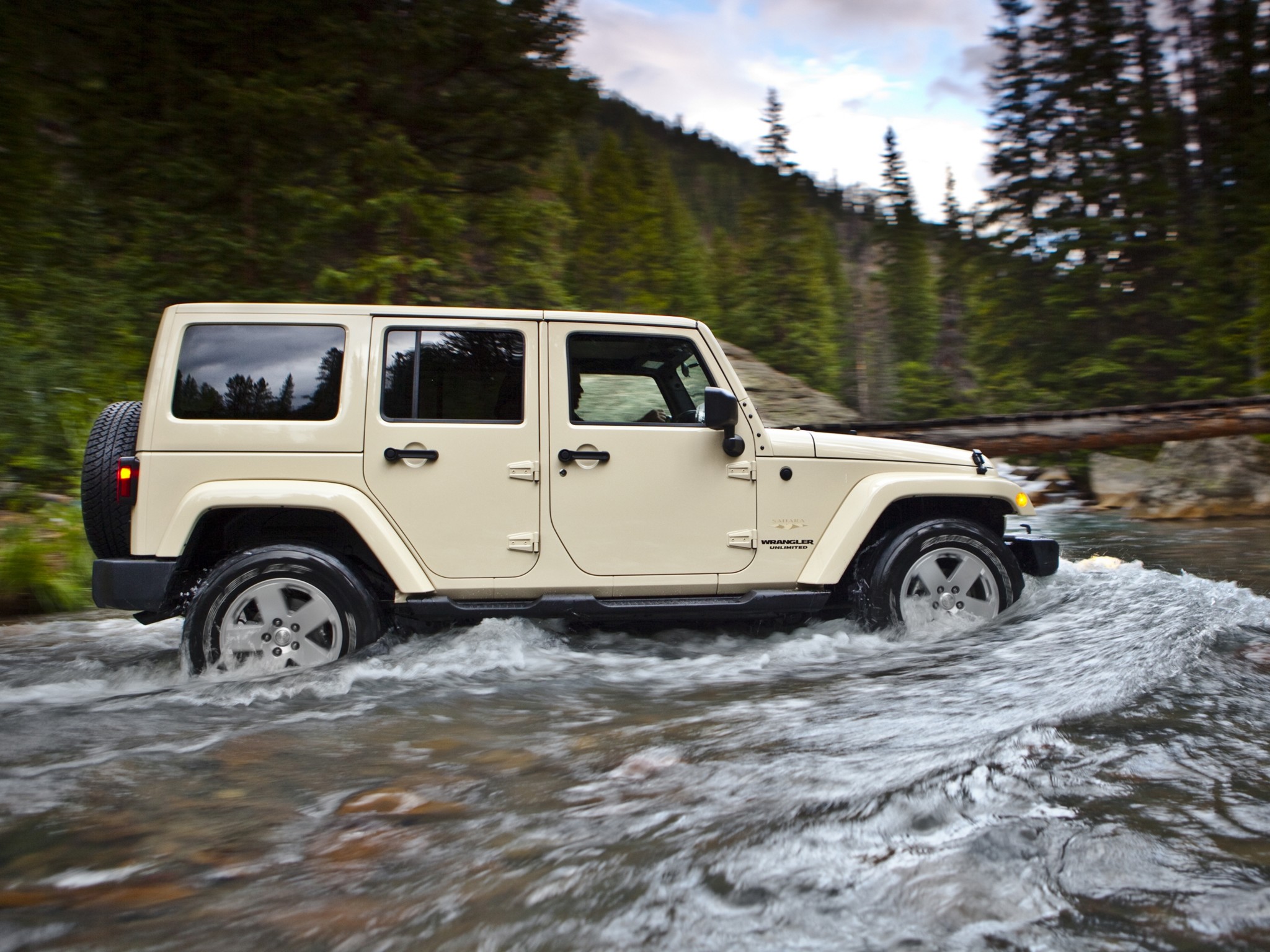 Jeep Wrangler Unlimited photo 12