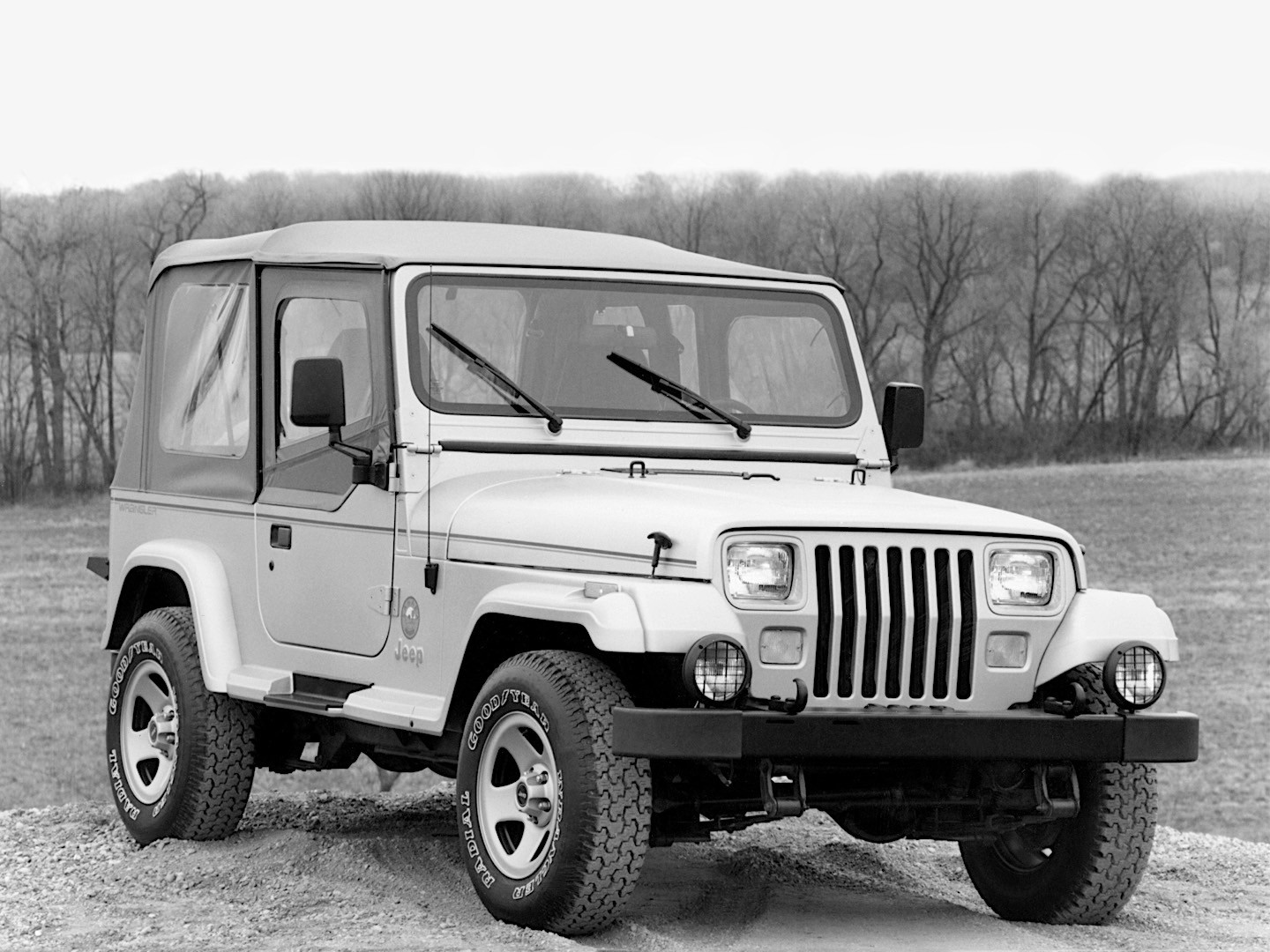 Jeep Wrangler photo 16