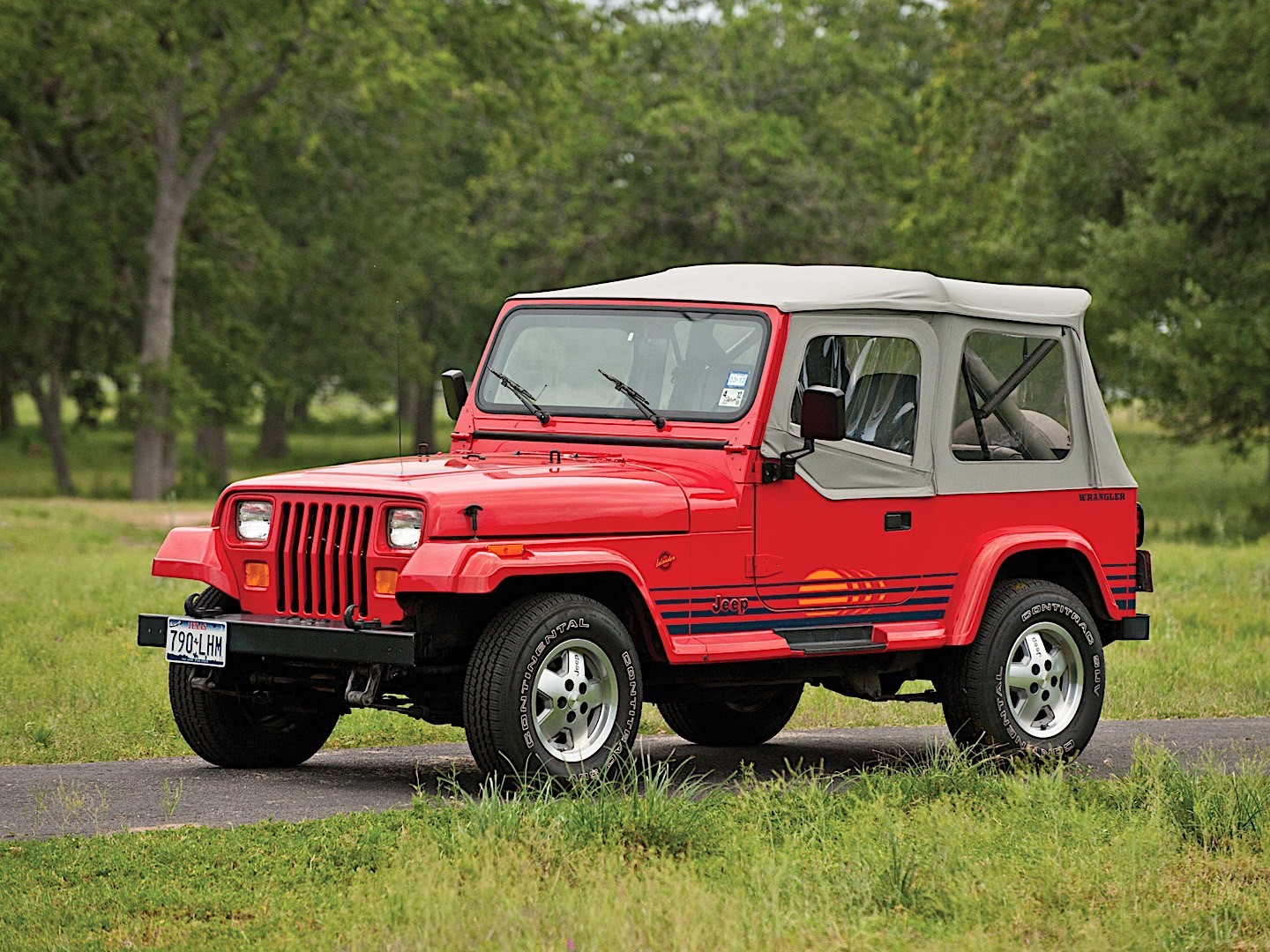 Jeep Wrangler photo 17