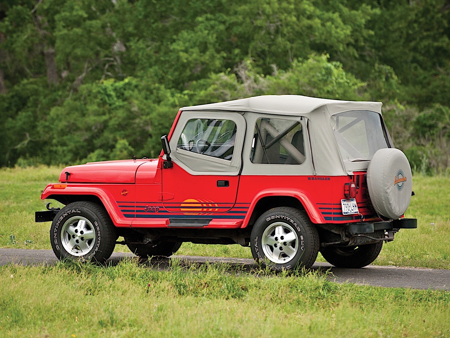 Jeep Wrangler photo 24