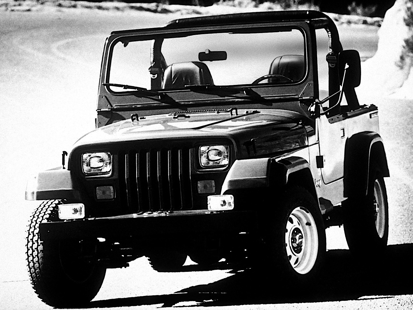 Jeep Wrangler photo 4