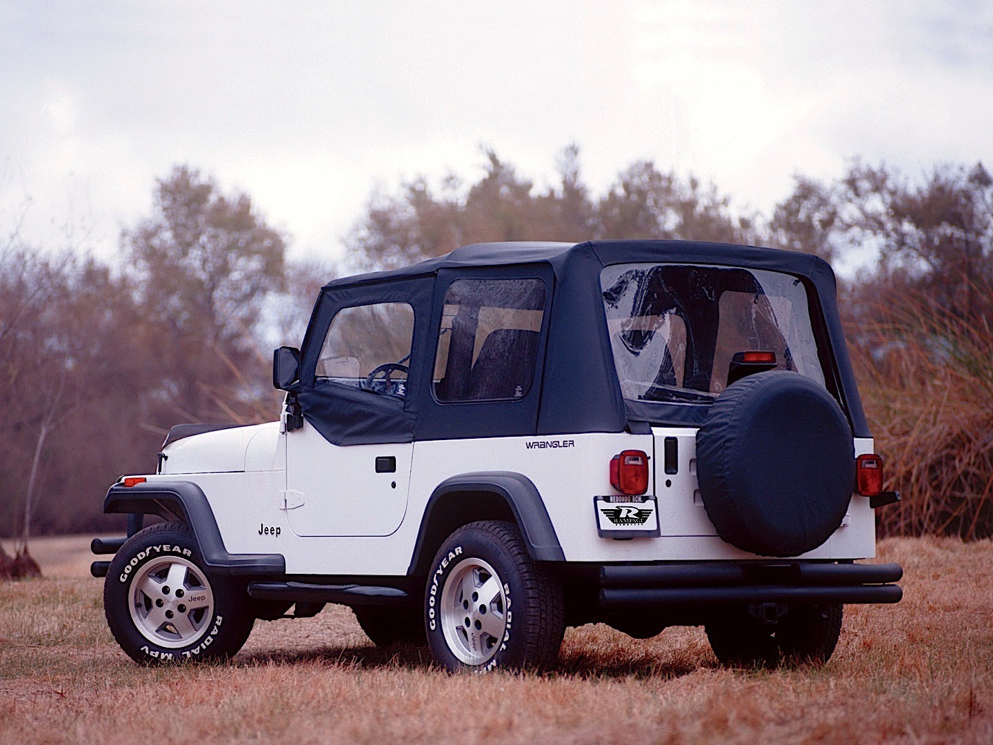 Jeep Wrangler photo 18