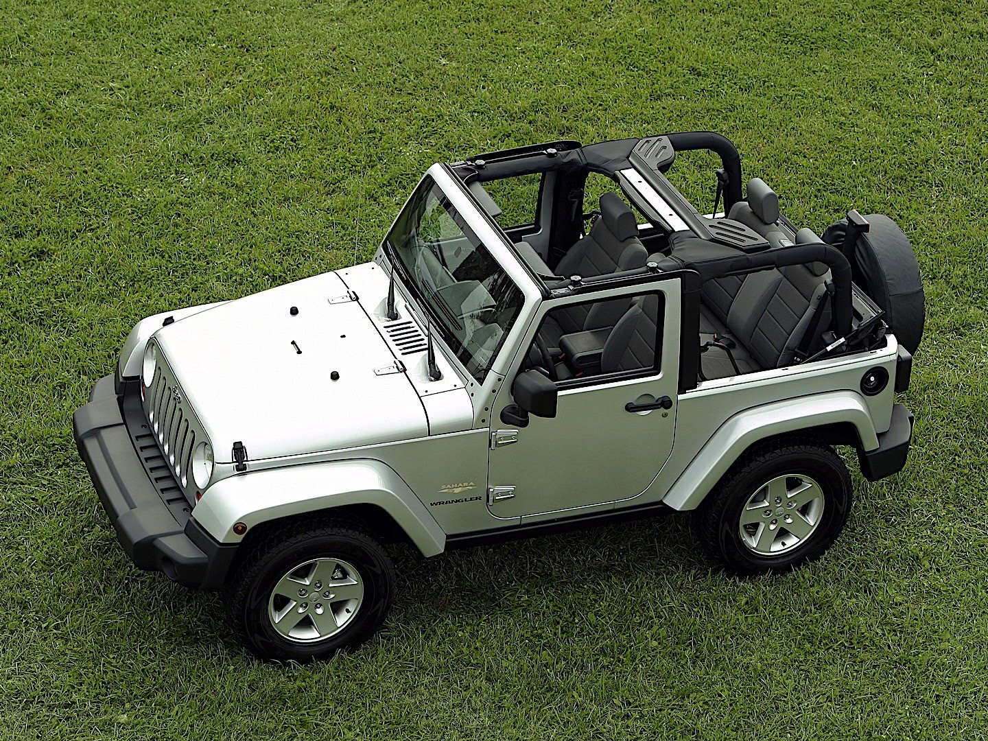 Jeep Wrangler photo 26