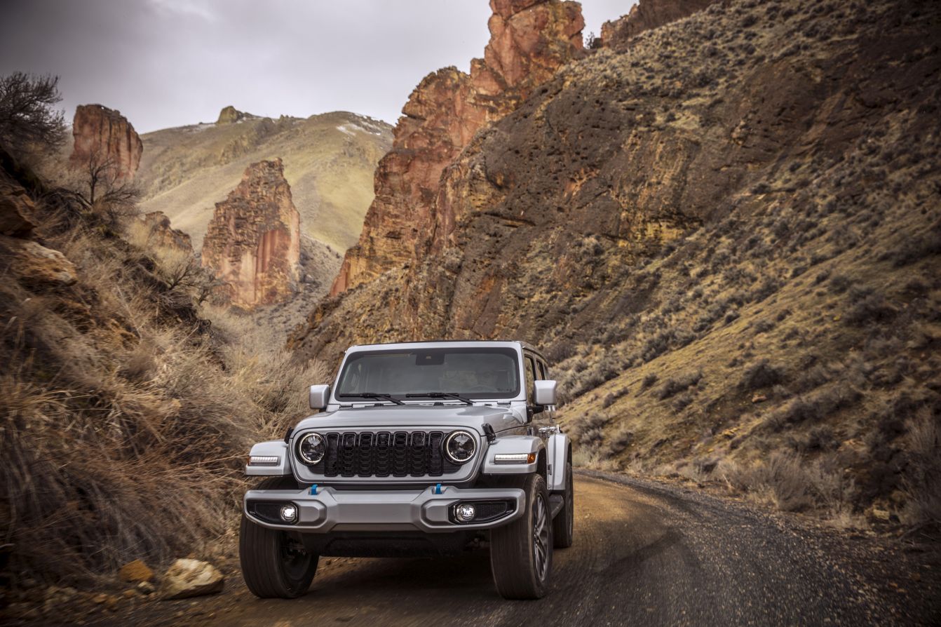 Jeep Wrangler photo 14