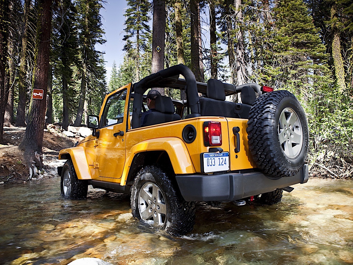 Jeep Wrangler photo 19