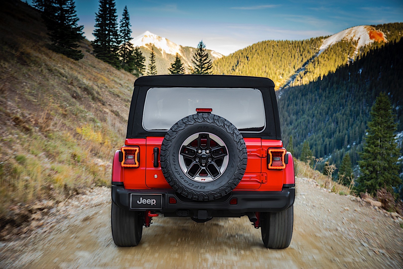 Jeep Wrangler photo 10