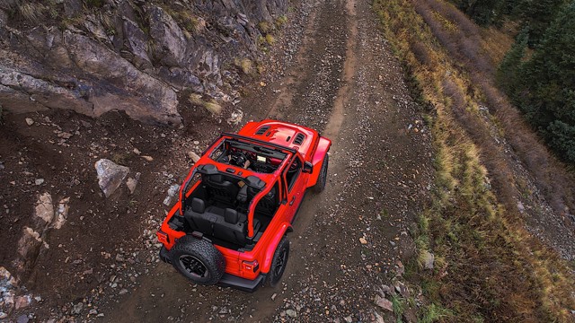 Jeep Wrangler photo 18