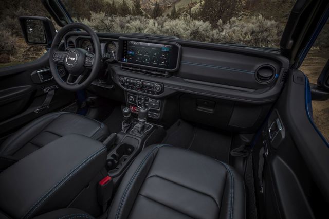 Jeep Wrangler photo 21