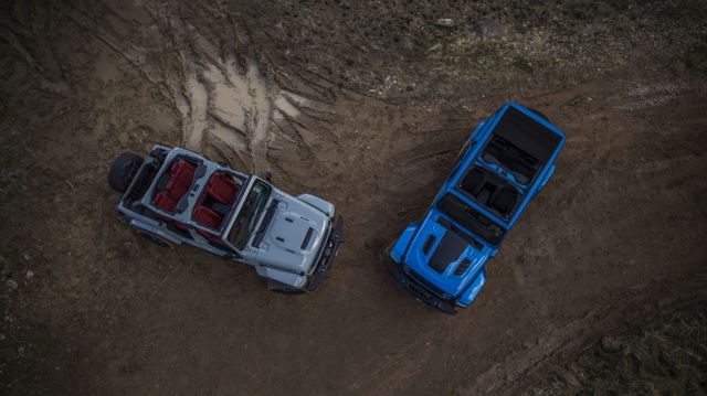 Jeep Wrangler photo 8