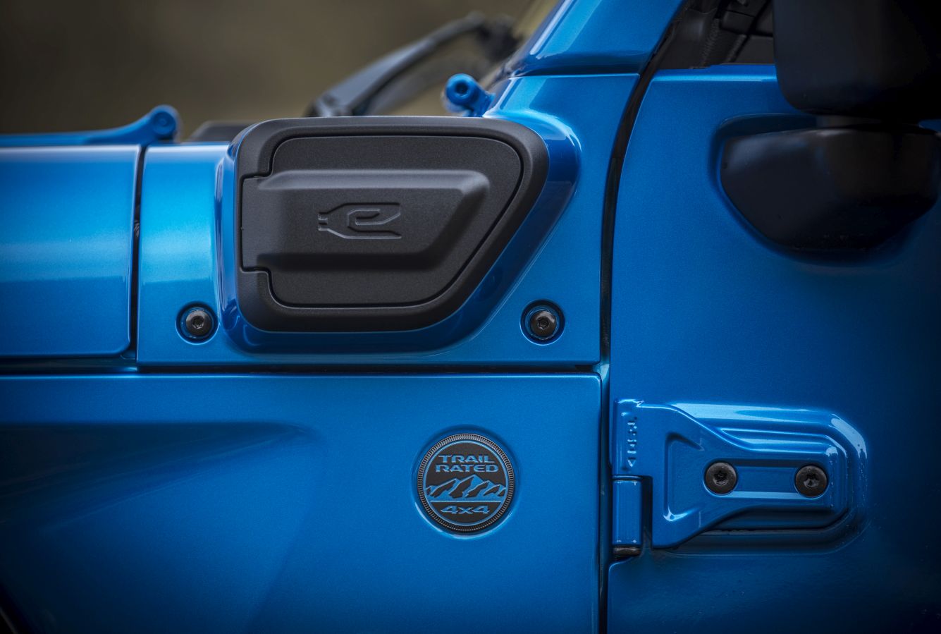 Jeep Wrangler photo 13