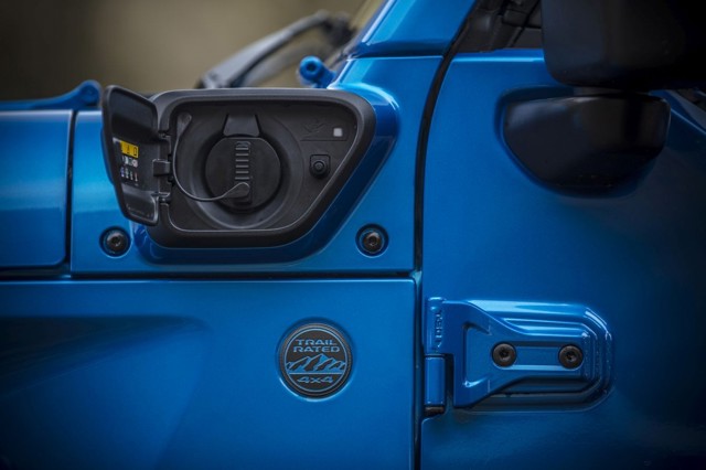 Jeep Wrangler photo 14
