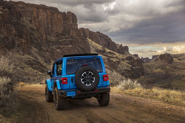 Jeep Wrangler photo 19