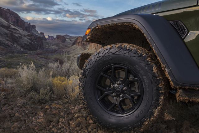 Jeep Wrangler photo 6