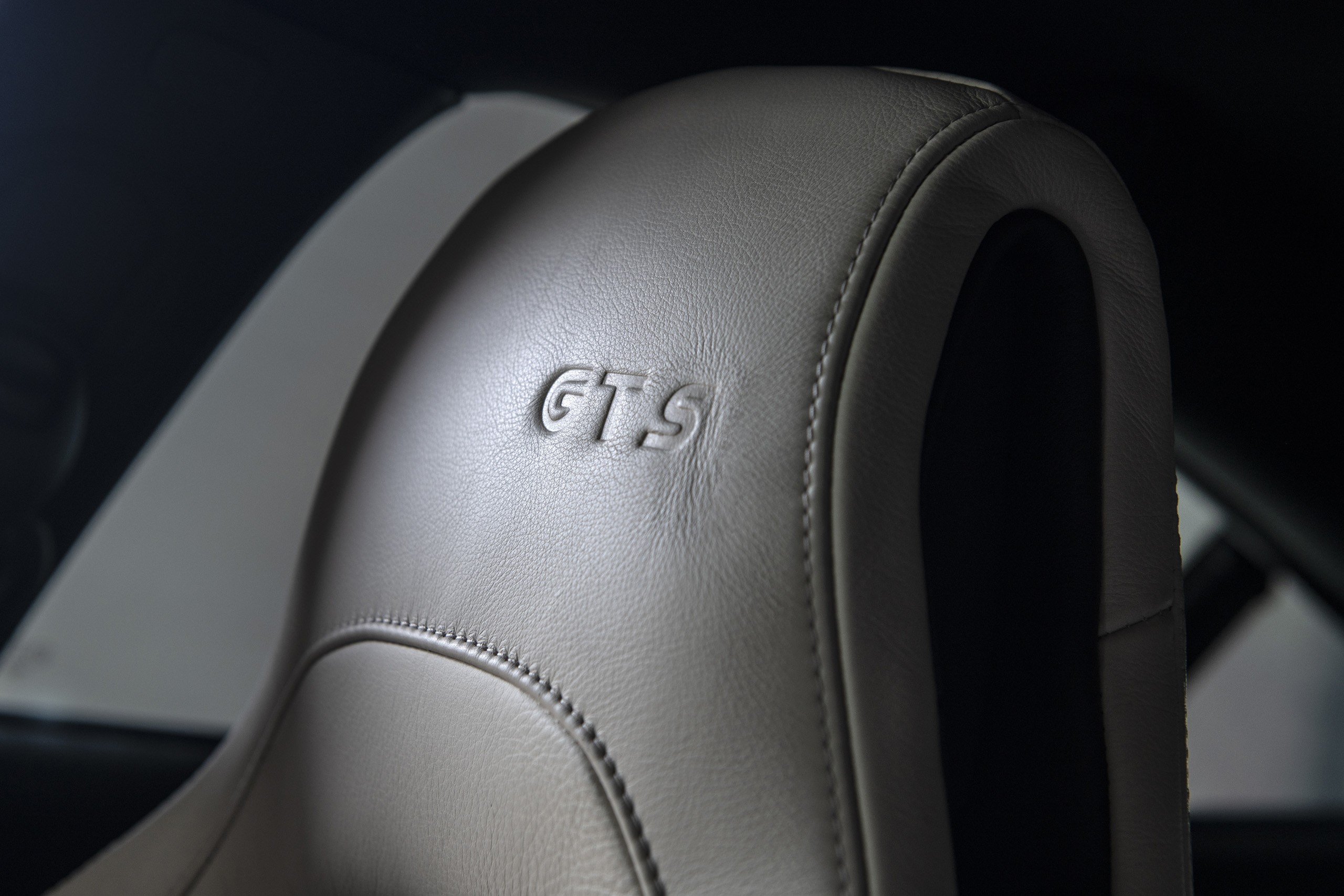 Karma Revero Gts photo 9