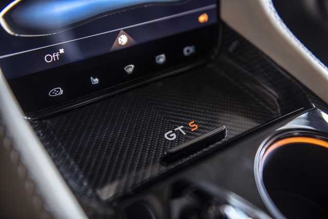 Karma Revero Gts Foto 10