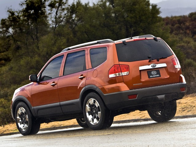 Kia Borrego / Mohave photo 14