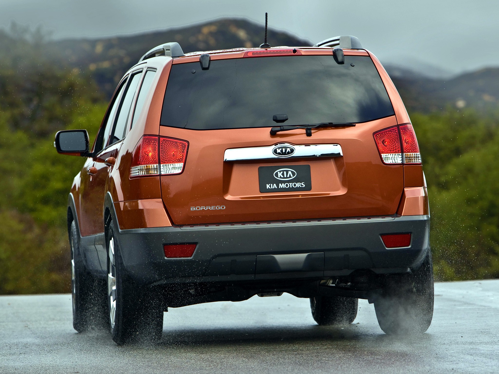 Kia Borrego / Mohave photo 16