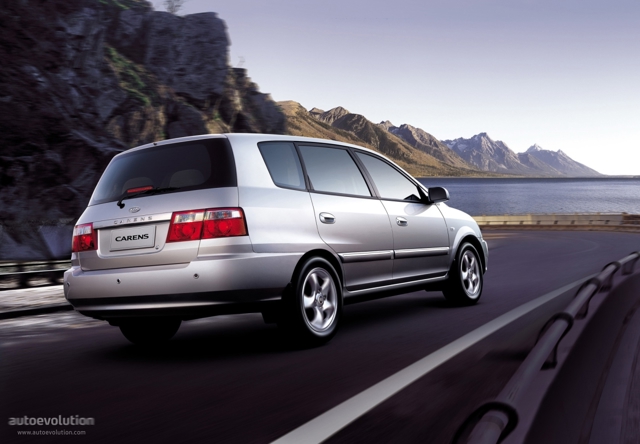 Kia Carens foto 2
