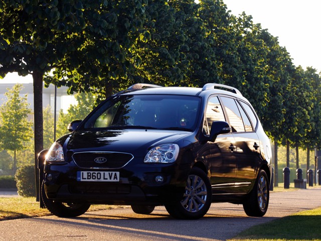 Kia Carens photo 17