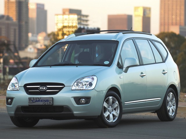 Kia Carens photo 19
