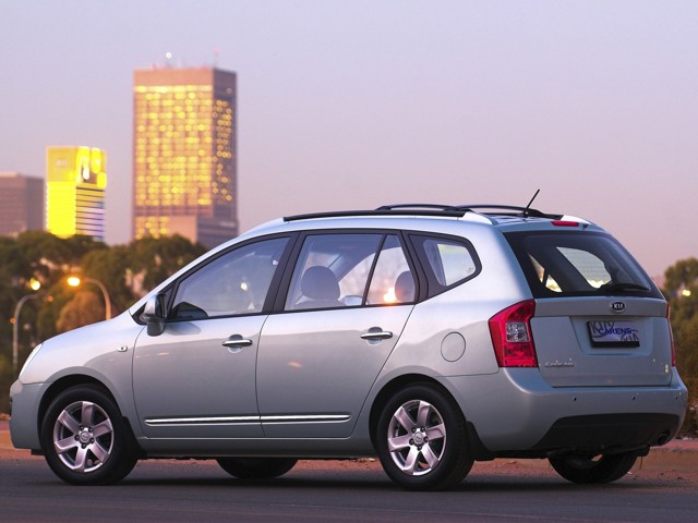 Kia Carens photo 21