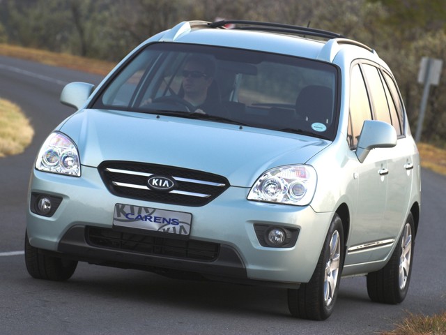 Kia Carens photo 25