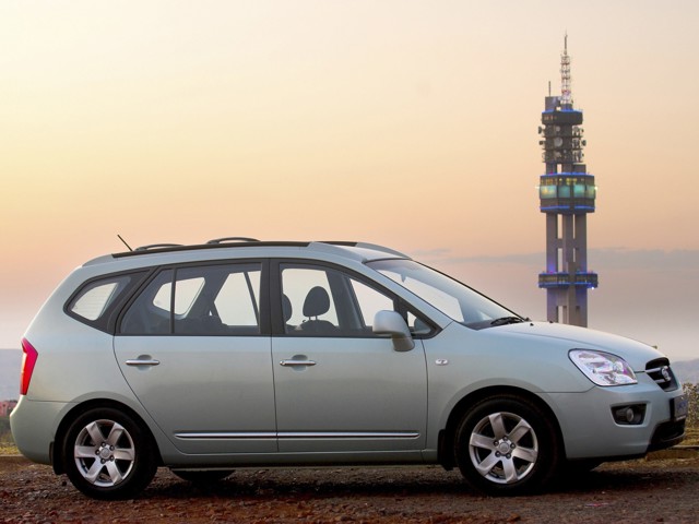 Kia Carens photo 26