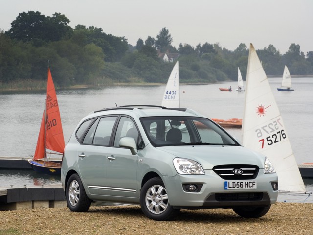 Kia Carens photo 31