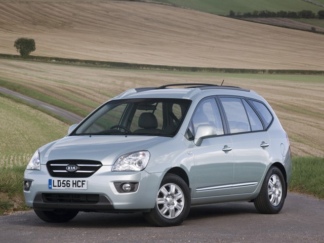 Kia Carens photo 32