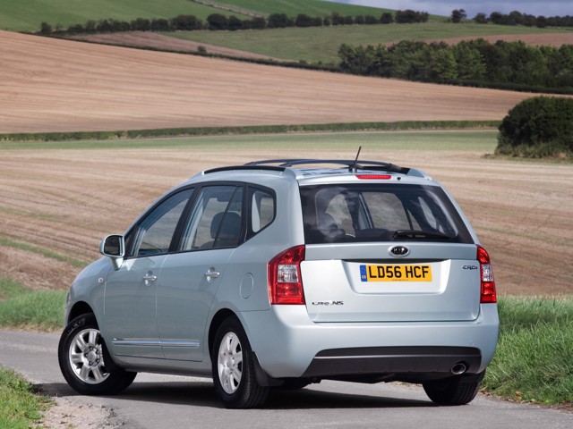 Kia Carens photo 33
