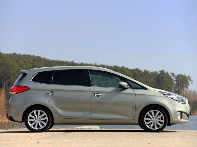 Kia Carens foto 6