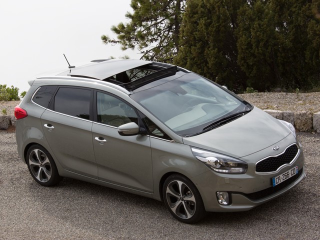 Kia Carens foto 15
