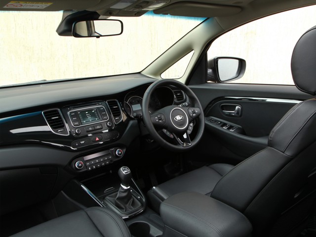 Kia Carens foto 51