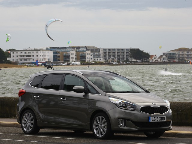 Kia Carens foto 20