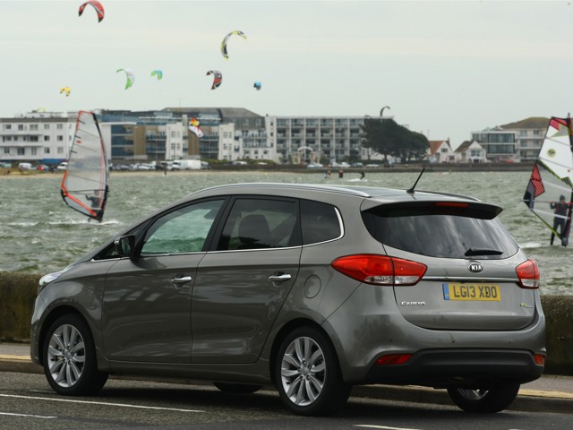 Kia Carens foto 21