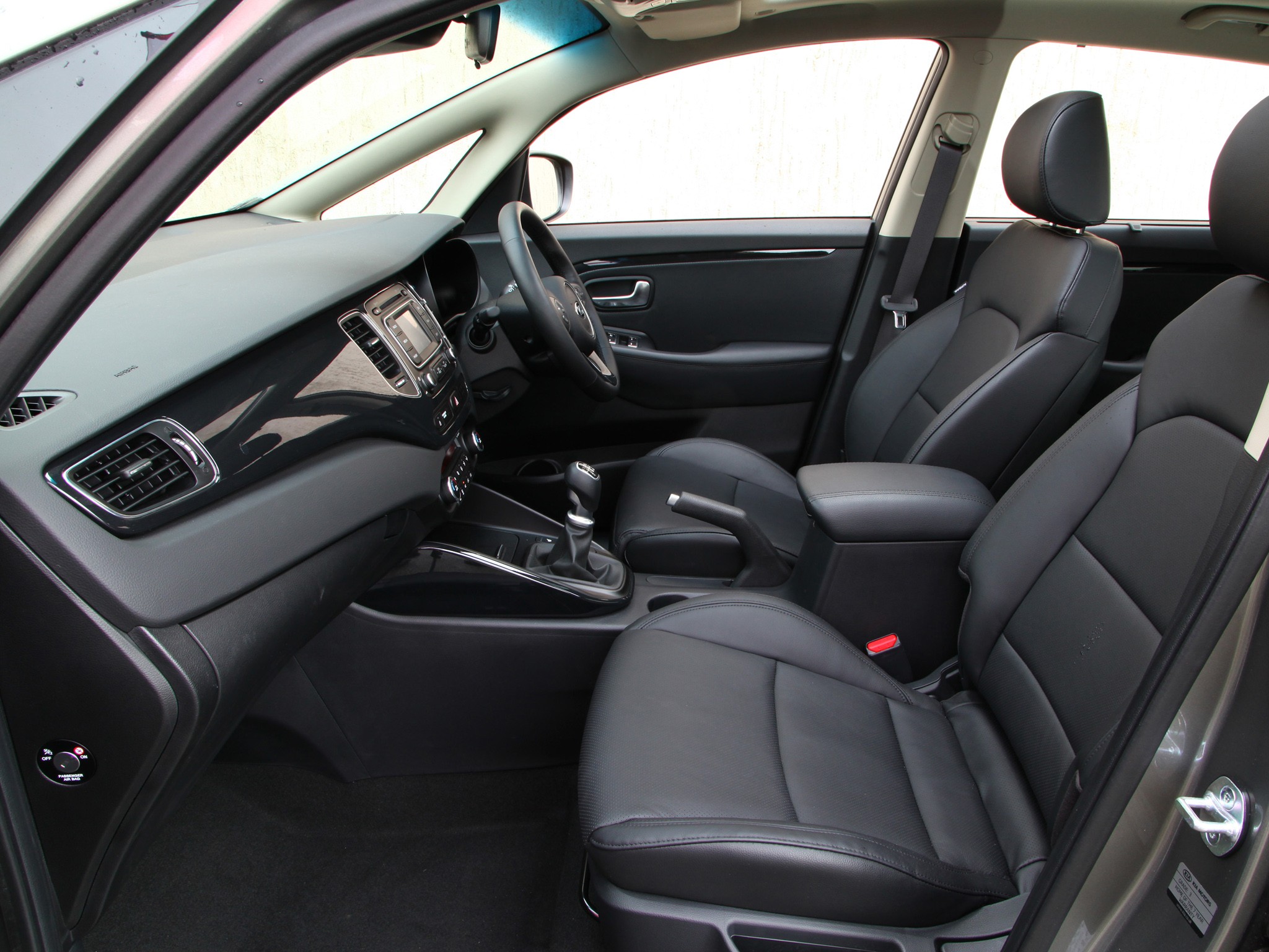 Kia Carens photo 52
