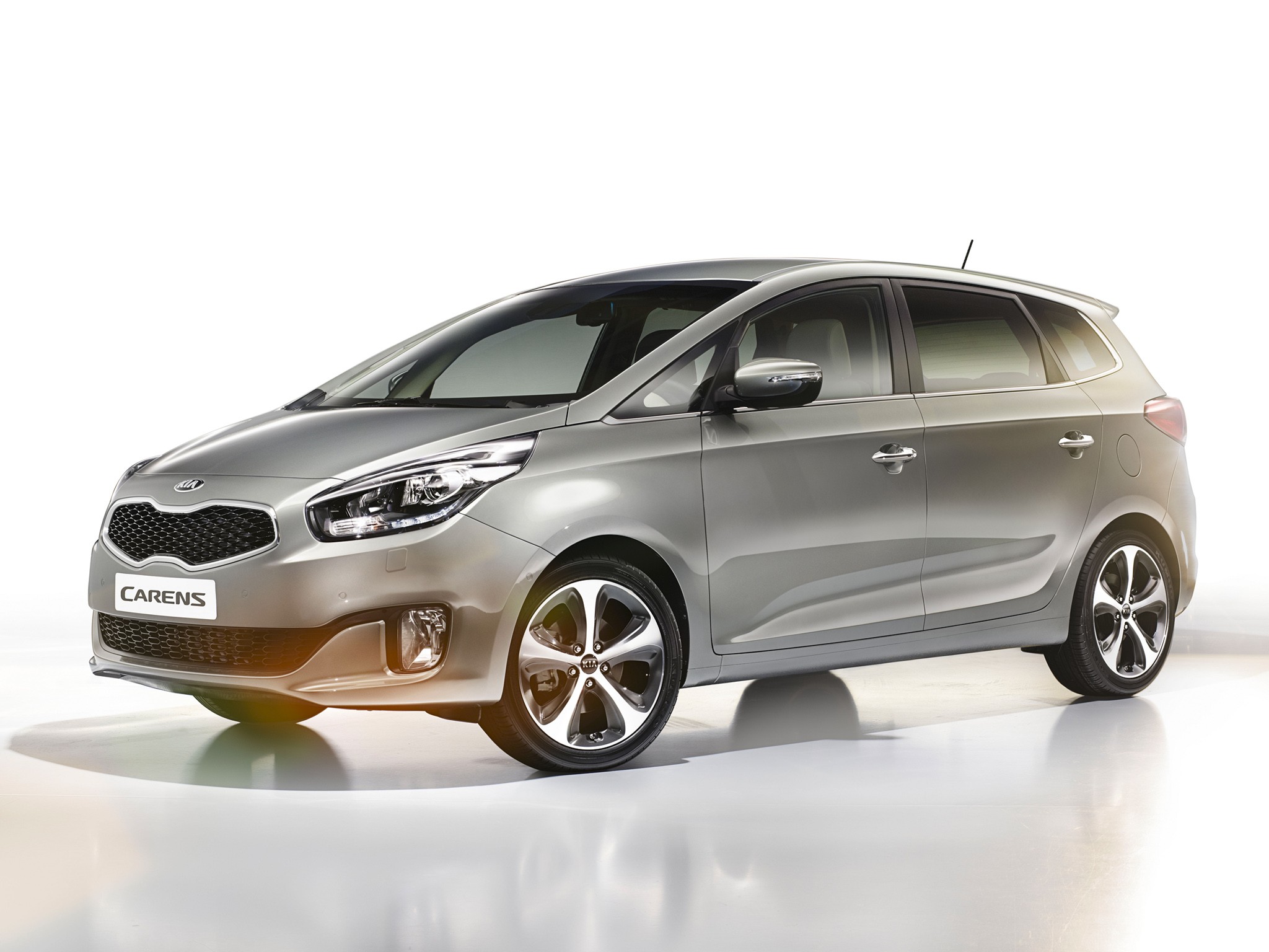 Kia Carens photo 31