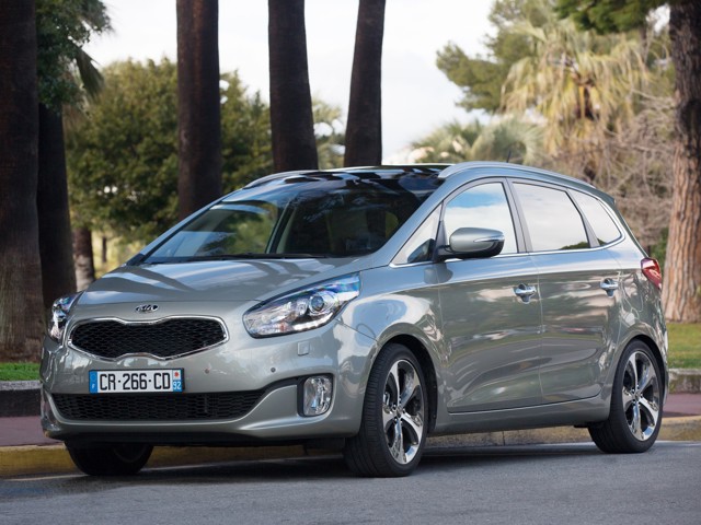 Kia Carens foto 39