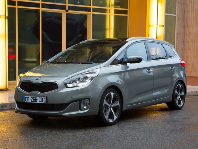 Kia Carens foto 44