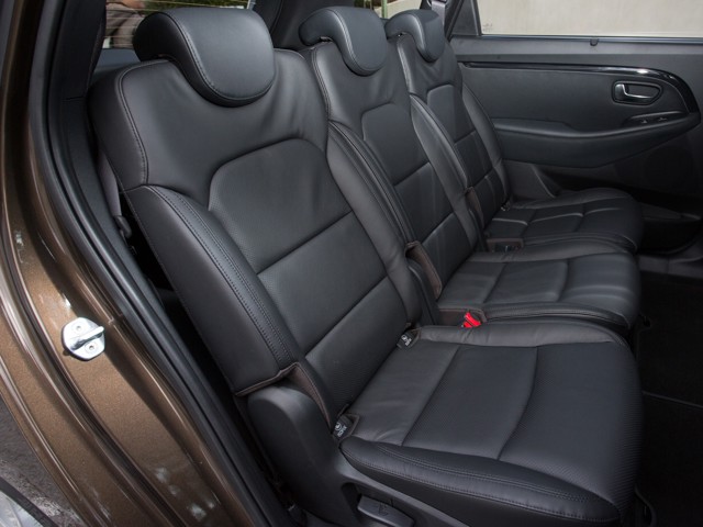 Kia Carens foto 57