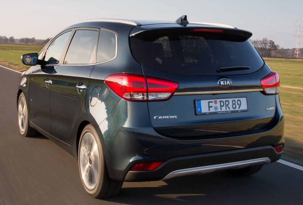 Kia Carens photo 9