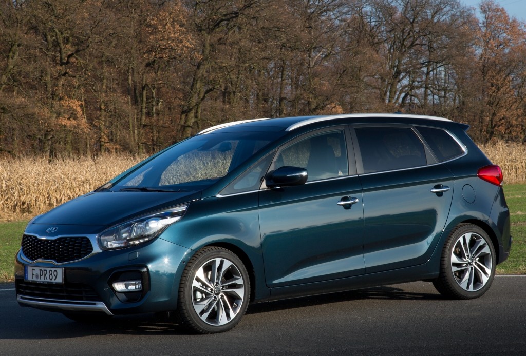 Kia Carens photo 13